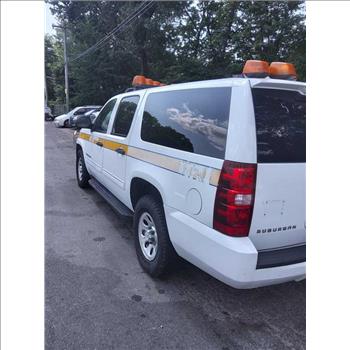 2010 Cheverolet Suburban (Staten Island, NY 10309)