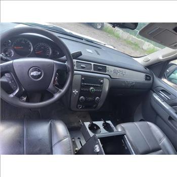 2010 Cheverolet Suburban (Staten Island, NY 10309)