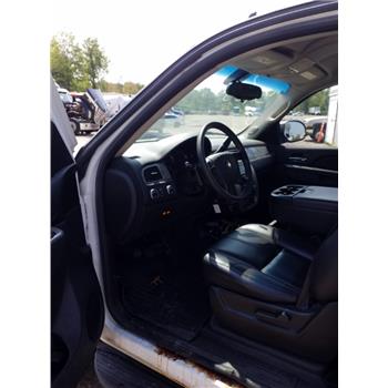 2010 Chevrolet Suburban (Staten Island, NY 10309)