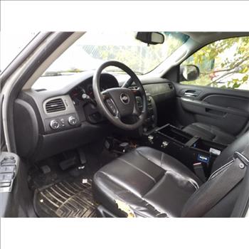 2010 Chevrolet Suburban (Staten Island, NY 10309)