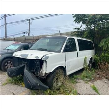 2010 Chevy Express Van (Brooklyn, NY 11214)