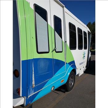 2010 Ford E450 Bus (Coeur d'Alene, ID. 83814)