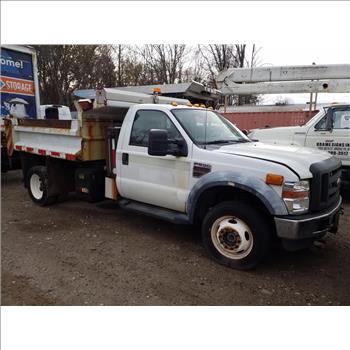 2010 Ford F550 (Staten Island, NY 10309)