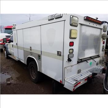 2010 Ford F550 (Staten Island, NY 10309)