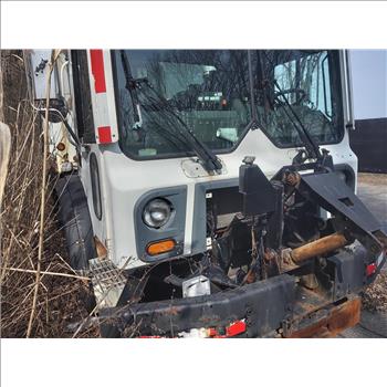 2010 Mack MRU613 (Staten Island, NY 10309)