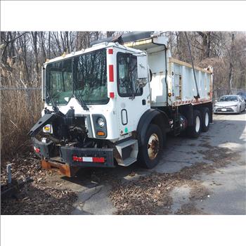 2010 Mack MRU613 (Staten Island, NY 10309)