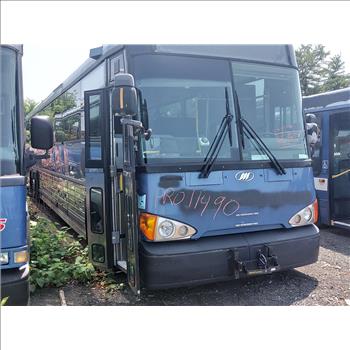 2010 MCI 102DL3 Intercity/D4500 (Hartford, CT 06114)