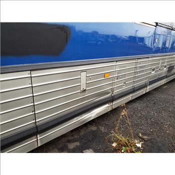 2010 Motor Coach Industries 102DL3 Intercity/D4500 (Hartford, CT 06114)