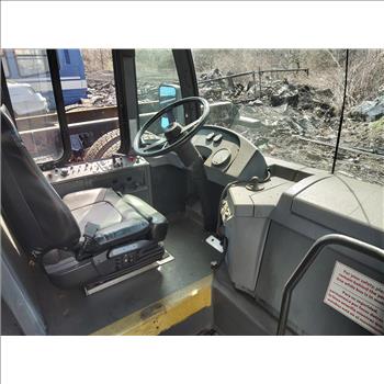 2010 NOVA Bus LFS Articulated (Hartford, CT 06114)