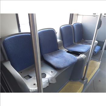 2010 NOVA Bus LFS Articulated (Hartford, CT 06114)