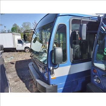 2010 NOVA L554 (Hartford, CT 06114)