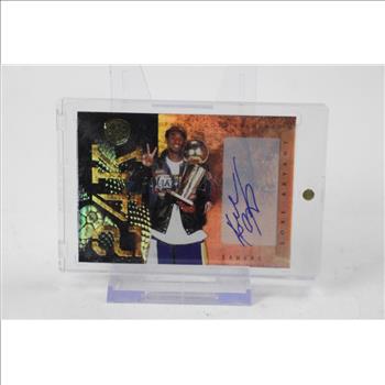 2010-11 Gold Standard Kobe Bryant Auto 24k #6 13/49