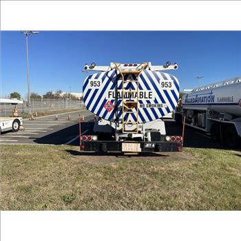 2011 Crane Carrier (Newark, NJ 07114)