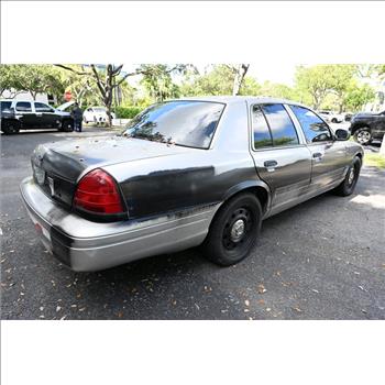 2011 Ford Crown Victoria (Aventura, FL 33180)