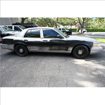2011 Ford Crown Victoria (Aventura, FL 33180)