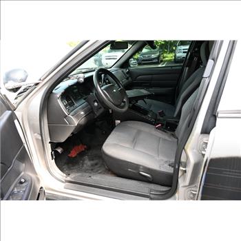 2011 Ford Crown Victoria (Aventura, FL 33180)