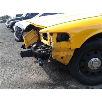 2011 Ford Crown Victoria (Brooklyn, NY 11214)