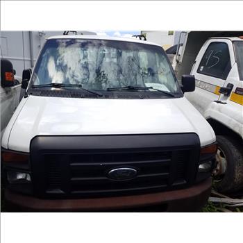 2011 Ford E150 (Staten Island, NY 10309)