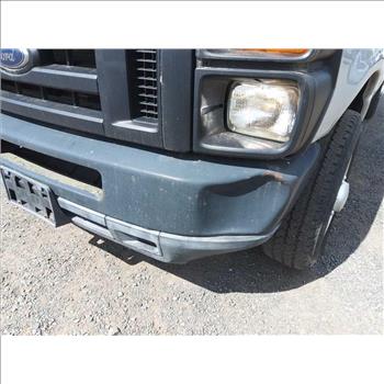 2011 Ford E-350 (Hartford, CT 06114)