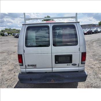 2011 Ford E-350 (Hartford, CT 06114)