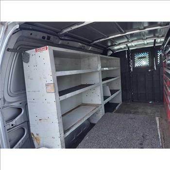 2011 Ford E-350 (Hartford, CT 06114)