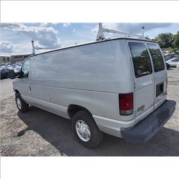 2011 Ford E-350 (Hartford, CT 06114)