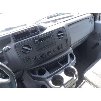 2011 Ford E-350 (Hartford, CT 06114)