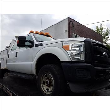 2011 Ford F350 (Staten Island, NY 10309)