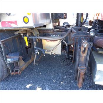 2011 International 7400 (Hartford, CT 06114)