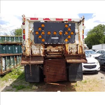 2011 Mack MRU613 (Staten Island, NY 10309)