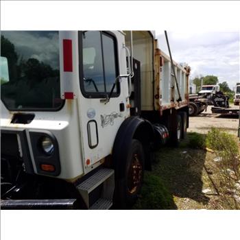 2011 Mack MRU613 (Staten Island, NY 10309)