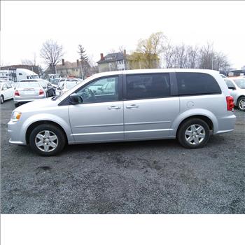 2012 Dodge Caravan 7 Passenger Van (Hartford, CT 06114)