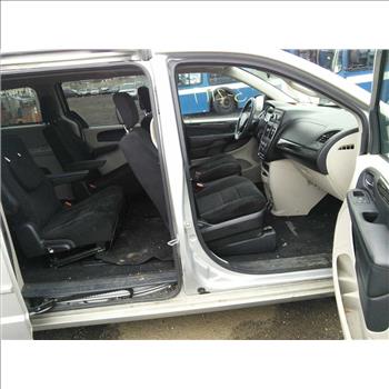 2012 Dodge Caravan 7 Passenger Van (Hartford, CT 06114)