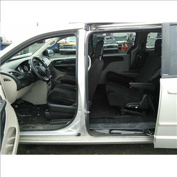 2012 Dodge Caravan 7 Passenger Van (Hartford, CT 06114)