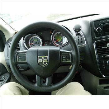 2012 Dodge Caravan 7 Passenger Van (Hartford, CT 06114)