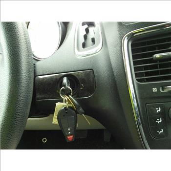 2012 Dodge Caravan 7 Passenger Van (Hartford, CT 06114)