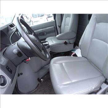 2012 Ford E150 (Hartford, CT 06114)