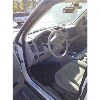 2012 Ford Escape (Staten Island, NY 10309)