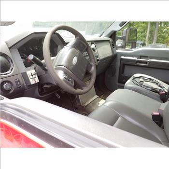 2012 Ford F350 (Staten Island, NY 10309)
