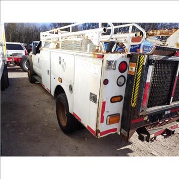 2012 Ford F450 (Staten Island, NY 10309)