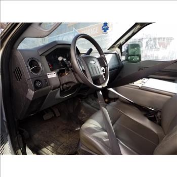 2012 Ford F450 (Staten Island, NY 10309)