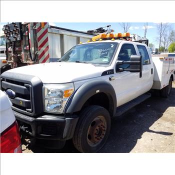 2012 Ford F450 (Staten Island, NY 10309)