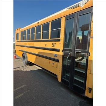 2012 IC Corp Bus (Merced, CA 95348)