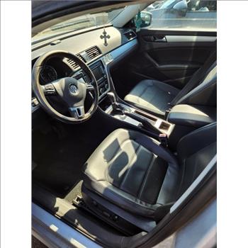 2012 Volkswagen Passat (Jamaica, NY 11430)