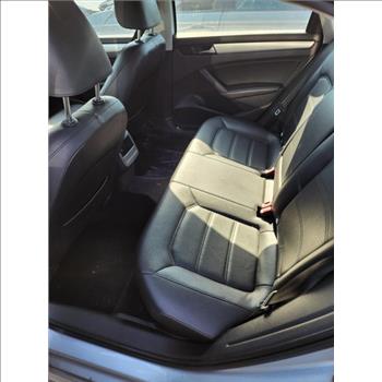 2012 Volkswagen Passat (Jamaica, NY 11430)