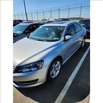 2012 Volkswagen Passat (Jamaica, NY 11430)