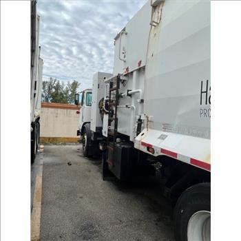 2013 Autocar ACX64 Garbage Truck (Hallandale Beach, FL 33009)
