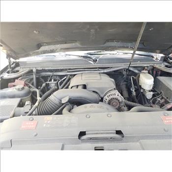 2013 Chevrolet Suburban (Staten Island, NY 10309)