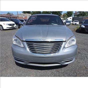 2013 Chrysler 200 (Hartford, CT 06114)