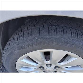 2013 Chrysler 200 (Hartford, CT 06114)